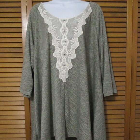 ONE WORLD Tops - One World top tan/gray feminine stretchy flowy tunic with lace NWOT size 2x